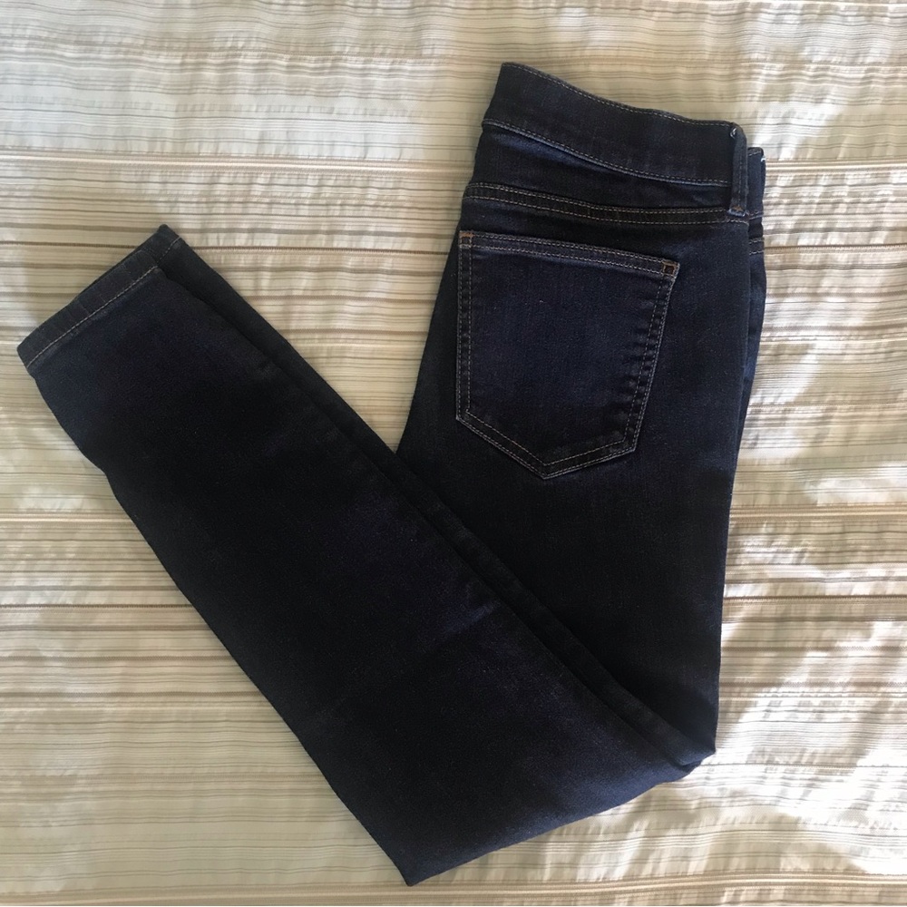 Ann Taylor Skinny Jeans 4P High Waisted Dark Wash Color EUC